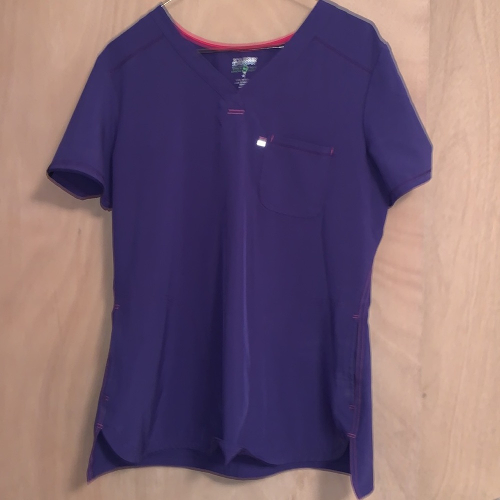 Purple/eggplant scrub top. scrubstar brand. Size medium